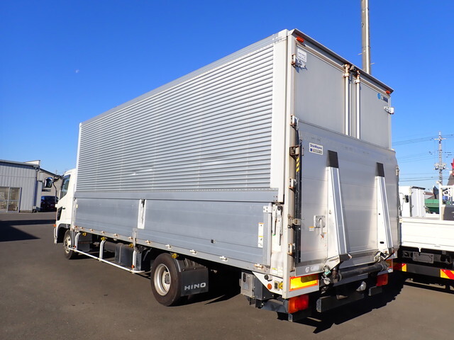 日野レンジャーアルミウイング中型（4t）[写真02]