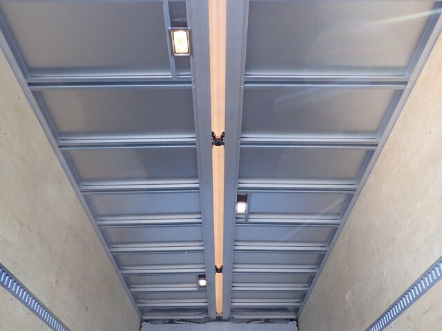 日野レンジャーアルミウイング中型（4t）[写真21]