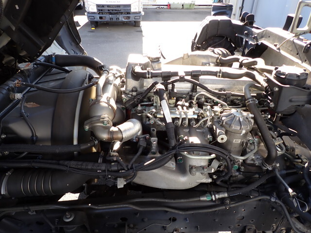 日野レンジャーアルミウイング中型（4t）[写真37]