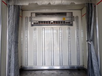 いすゞエルフ冷凍車（冷蔵車）小型（2t・3t）[写真13]