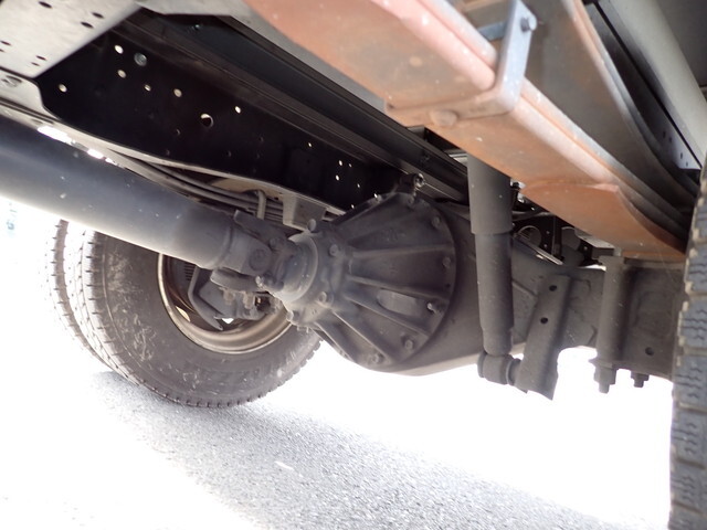 いすゞエルフ冷凍車（冷蔵車）小型（2t・3t）[写真23]