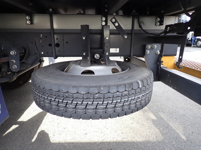 いすゞエルフ冷凍車（冷蔵車）小型（2t・3t）[写真26]