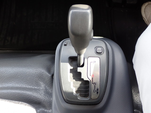 いすゞエルフ冷凍車（冷蔵車）小型（2t・3t）[写真29]