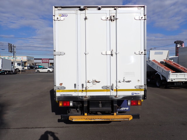 いすゞエルフ冷凍車（冷蔵車）小型（2t・3t）[写真06]