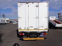 いすゞエルフ冷凍車（冷蔵車）小型（2t・3t）[写真07]