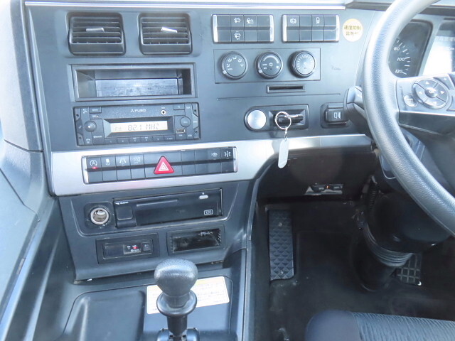 三菱ふそうスーパーグレートバルク車（粉粒体運搬車）大型（10t）[写真20]