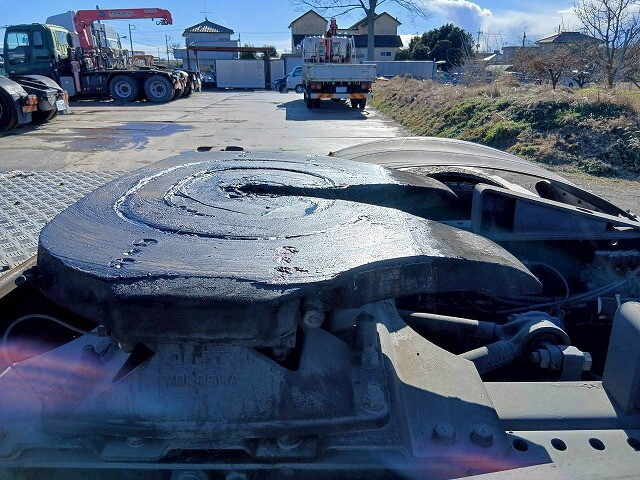 UDトラックスクオントレーラーヘッド（トラクターヘッド）大型（10t）[写真15]