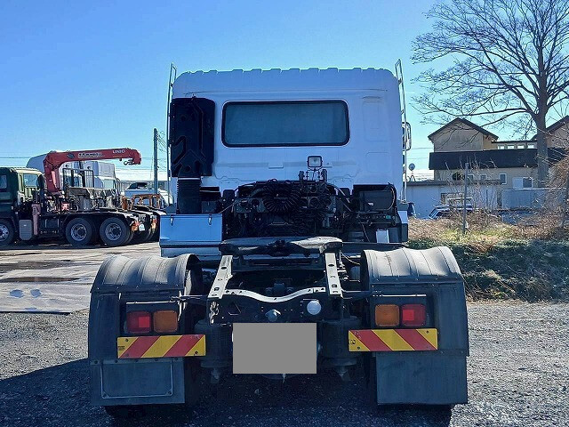 UDトラックスクオントレーラーヘッド（トラクターヘッド）大型（10t）[写真06]