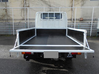 三菱ふそうキャンターダブルキャブ（Wキャブ）小型（2t・3t）[写真13]