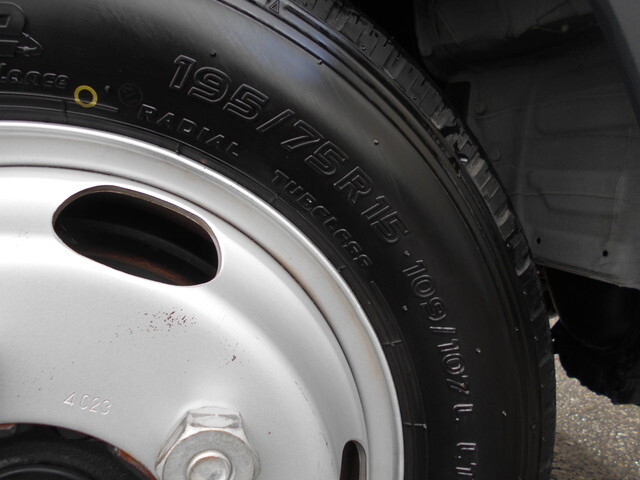 三菱ふそうキャンターダブルキャブ（Wキャブ）小型（2t・3t）[写真20]