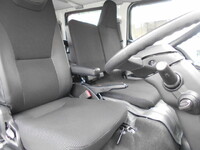 三菱ふそうキャンターダブルキャブ（Wキャブ）小型（2t・3t）[写真27]