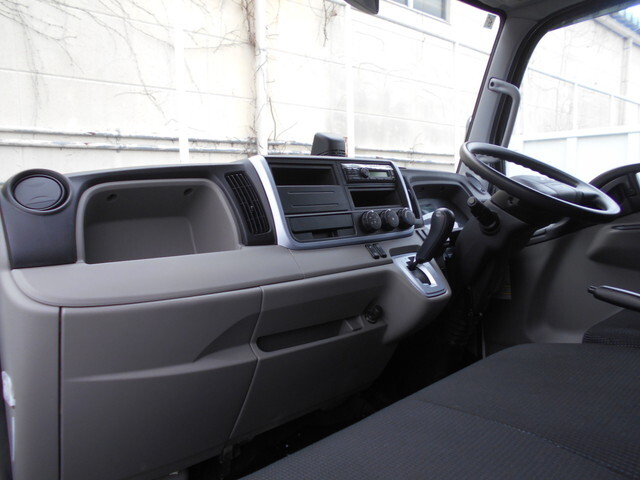 三菱ふそうキャンターダブルキャブ（Wキャブ）小型（2t・3t）[写真27]