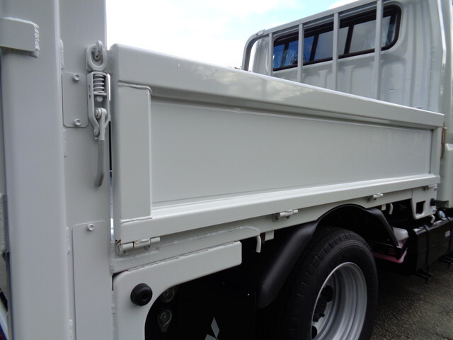 三菱ふそうキャンターダブルキャブ（Wキャブ）小型（2t・3t）[写真15]