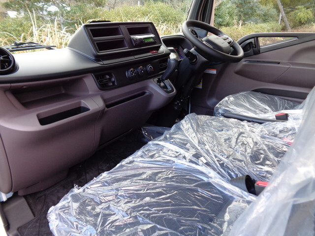 三菱ふそうキャンターダブルキャブ（Wキャブ）小型（2t・3t）[写真28]