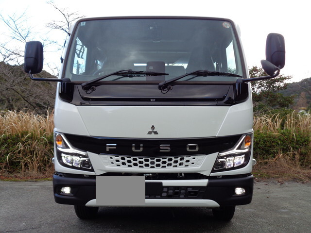 三菱ふそうキャンターダブルキャブ（Wキャブ）小型（2t・3t）[写真04]