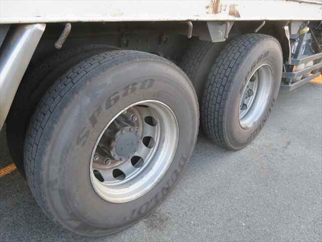 日野プロフィアクレーン付大型（10t）[写真20]