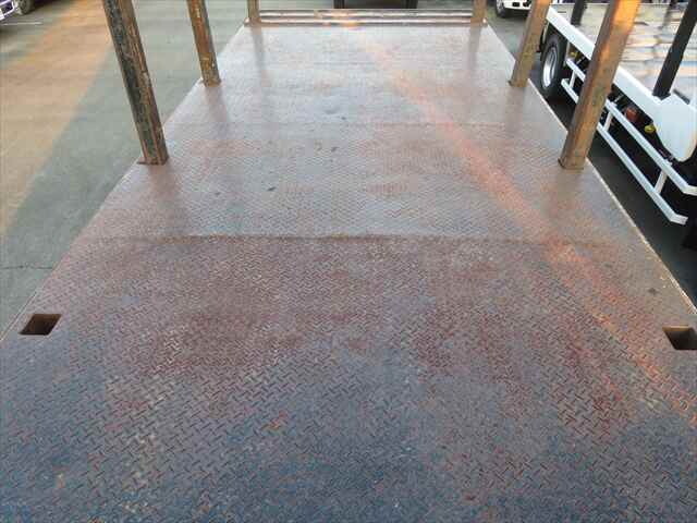 日野プロフィアクレーン付大型（10t）[写真26]