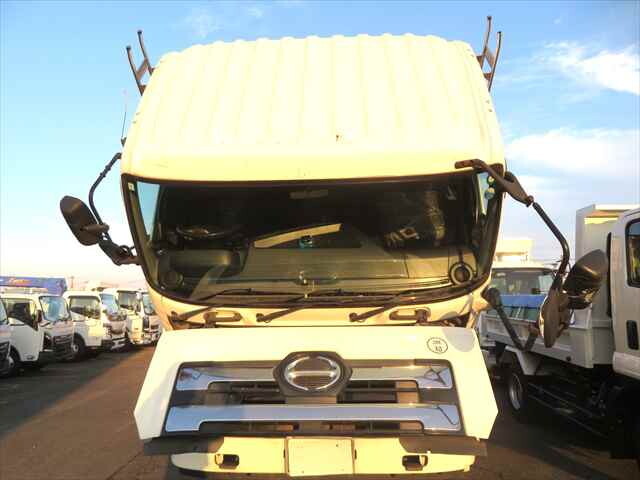 日野プロフィアクレーン付大型（10t）[写真09]