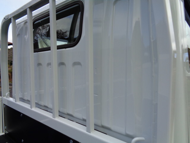 三菱ふそうキャンター平ボディ小型（2t・3t）[写真19]