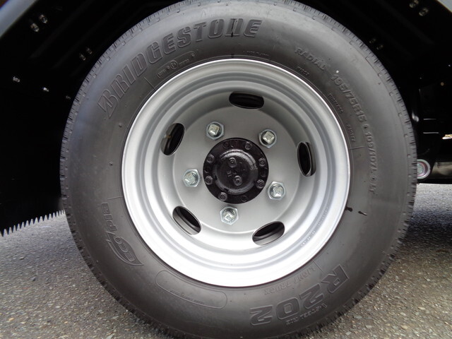 三菱ふそうキャンター平ボディ小型（2t・3t）[写真27]