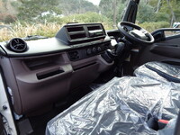 三菱ふそうキャンター平ボディ小型（2t・3t）[写真31]