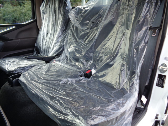 三菱ふそうキャンター平ボディ小型（2t・3t）[写真31]