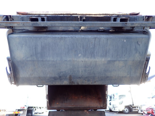 いすゞフォワードパッカー車（塵芥車）中型（4t）[写真16]