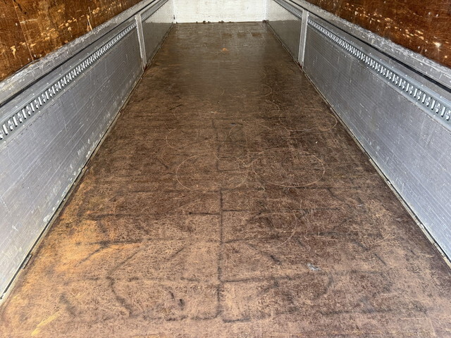 日野プロフィアアルミウイング大型（10t）[写真11]