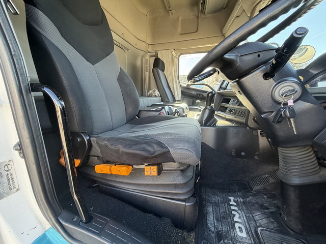 日野プロフィアアルミウイング大型（10t）[写真30]