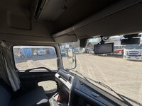 日野プロフィアアルミウイング大型（10t）[写真41]