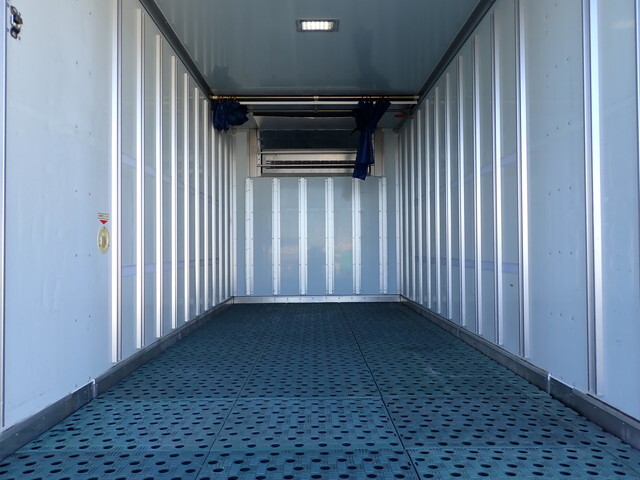 いすゞエルフ冷凍車（冷蔵車）小型（2t・3t）[写真14]