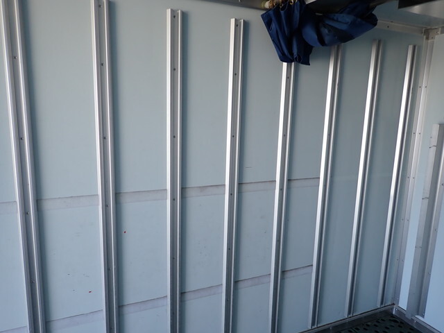 いすゞエルフ冷凍車（冷蔵車）小型（2t・3t）[写真16]