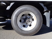 いすゞエルフ冷凍車（冷蔵車）小型（2t・3t）[写真26]