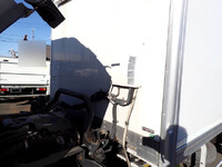 いすゞエルフ冷凍車（冷蔵車）小型（2t・3t）[写真29]