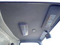 いすゞエルフ冷凍車（冷蔵車）小型（2t・3t）[写真38]