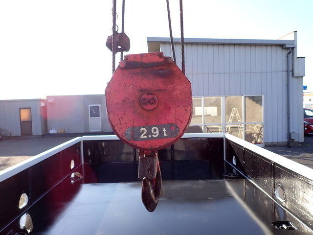 いすゞフォワードクレーン4段中型（4t）[写真16]