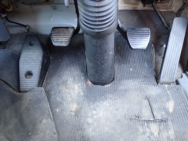 いすゞフォワードクレーン4段中型（4t）[写真36]