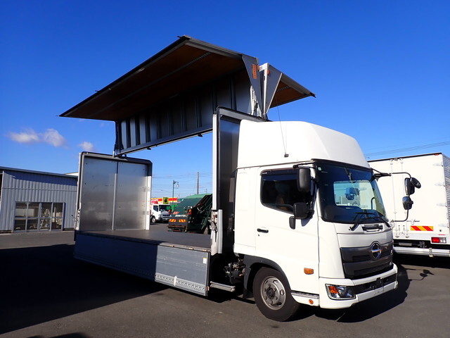 日野レンジャーアルミウイング中型（4t）[写真01]