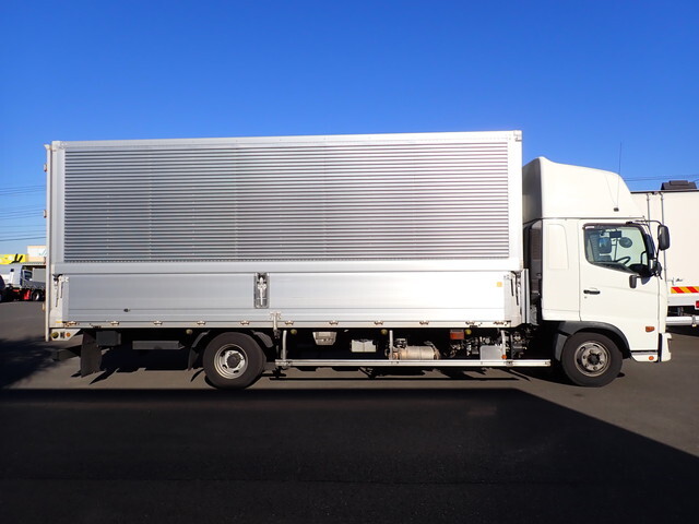 日野レンジャーアルミウイング中型（4t）[写真04]