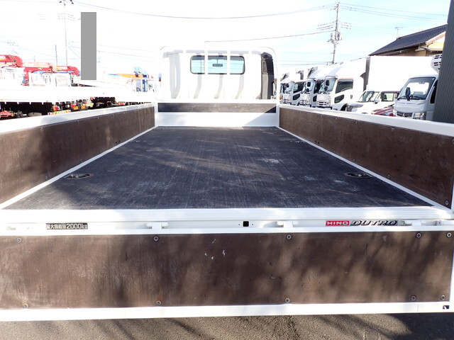 日野デュトロ平ボディ小型（2t・3t）[写真11]