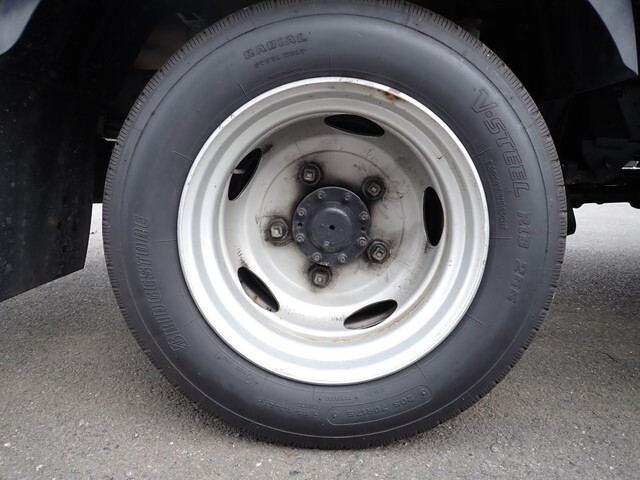 日野デュトロ平ボディ小型（2t・3t）[写真24]