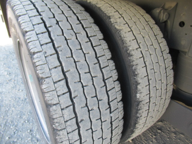 日野プロフィアアルミウイング大型（10t）[写真19]