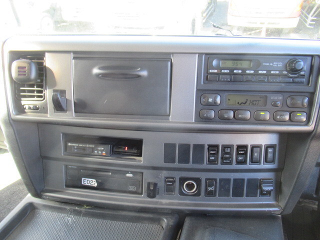 日野プロフィアアルミウイング大型（10t）[写真23]