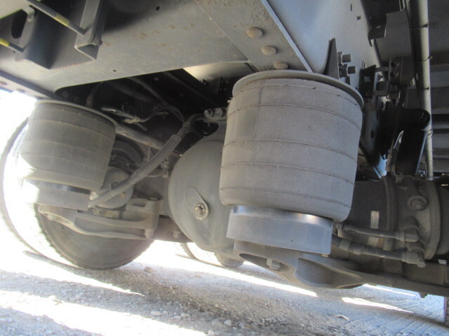 日野プロフィアアルミウイング大型（10t）[写真34]