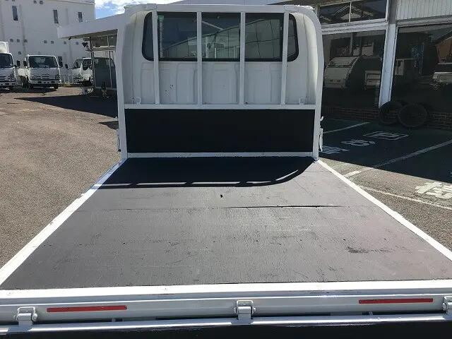 いすゞエルフダブルキャブ（Wキャブ）小型（2t・3t）[写真10]