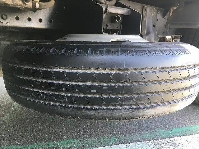 いすゞエルフダブルキャブ（Wキャブ）小型（2t・3t）[写真29]