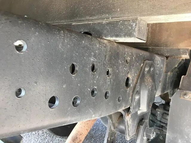 いすゞエルフダブルキャブ（Wキャブ）小型（2t・3t）[写真33]