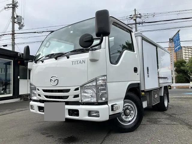 マツダタイタン冷凍車（冷蔵車）小型（2t・3t）[写真03]