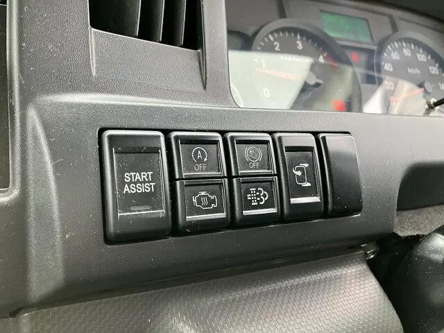 マツダタイタン冷凍車（冷蔵車）小型（2t・3t）[写真32]