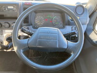 三菱ふそうキャンタークレーン5段小型（2t・3t）[写真22]